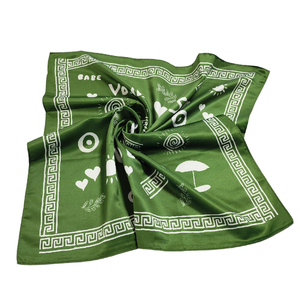 Personalizza la Tua Sciarpa Quadrata in Raso con Logo Stampato, Bandana di Alta Qualità per Donne, Ideale per Matrimoni - Product Image 6