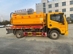 Camión cisterna de succión de aguas residuales de vacío Dongfeng 4x2 para desatascar tuberías - Product Image 6