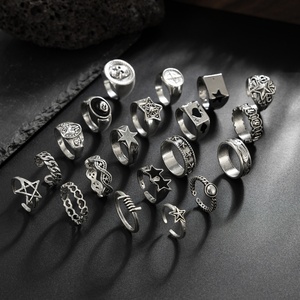 Cincin bintang lima titik untuk pria, 20 buah/set tengkorak logam Punk/sekop/cincin Hip Hop pria hadiah perhiasan mode - Product Image 4