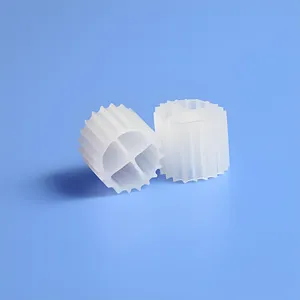 Bewegende Bed Biologische Mbbr Bio Filter Media Pe Plastic Zakken 100% Hdpe 0.98G/Cm3 0.1 & 1M 3/Zak Wit