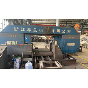 Scie à ruban verticale CNC entièrement automatique pour la découpe du bois, scie à ruban CNC pour courbes, machine à scier à ruban - Product Image 3