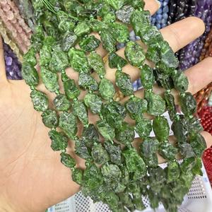 Piedras Sueltas de Diopsido <span class=keywords><strong>Esmeralda</strong></span> Natural <span class=keywords><strong>Sin</strong></span> <span class=keywords><strong>Pulir</strong></span>, Cuentas Semiterminadas para Hacer Joyería, Pulseras y Collares Hechos a Mano - Product Image 2