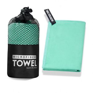 Serviette en microfibre douce à séchage rapide, écologique, multicolores, avec logo personnalisé imprimé et bande élastique pour le sport, la remise en forme et la plage - Product Image 1