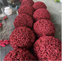 Boules de fleurs bordeaux pour centres de table de mariage, grandes boules de fleurs, centres de table, boules de fleurs rouges