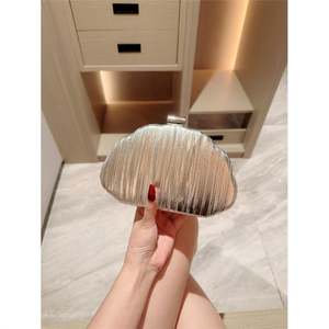 Nuevo Diseño, Bolso de Mano Tipo Clutch de Satén Plisado Color Albaricoque, para Vestidos de Fiesta, Bolso de Noche para Mujer - Product Image 4