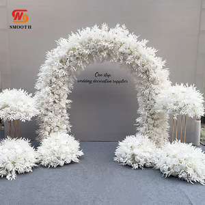 ซุ้มโลหะประดับดอกกุหลาบขาวและดอกยิปโซฟิลลา งานแฮนด์เมด LEDA ฉากหลังงานแต่งงาน ดีไซน์ใหม่ สำหรับตกแต่งวันวาเลนไทน์ - Product Image 1