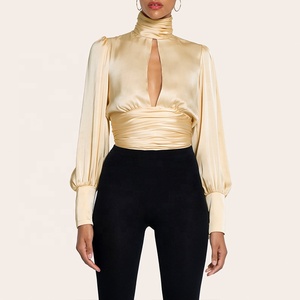 <span class=keywords><strong>Blusa</strong></span> de Satén para Mujer, <span class=keywords><strong>Espalda</strong></span> Descubierta con Lazada Ajustable, Estilo Nocturno, Color Champán, Manga Larga con Volantes, Satén de Poliéster - Product Image 2