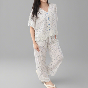 HUOYOUNG pijama personalizado 100% ropa de dormir de algodón para mujer Floral cuello en V cárdigan corto Top y pantalones Loungewear pijamas conjunto de mujeres - Product Image 1