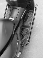 Nouvelles barres de protection inférieures du moteur en acier au carbone usinées CNC sur mesure, repose-pieds, accessoires pour moto Yamaha NMAX 155, provenant de Chine