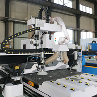 Machine de découpe et d'assemblage CNC 1325 à chargement et déchargement automatiques avec tête de perçage pour la production de meubles en bois et MDF