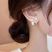 Elegantes Aretes de Botón de Mariposa y Flor de Cristal de Moda Coreana para Mujer, Dulces Aretes de Goteo de Aceite con Diamantes Completos, Joyería