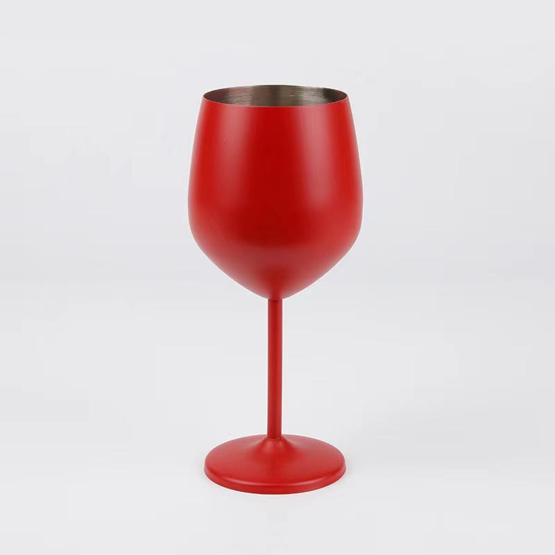 ถ้วยไวน์แดง