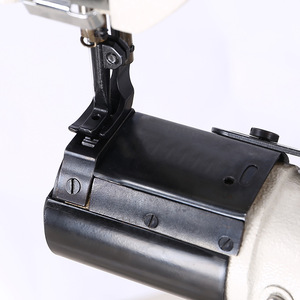 Machine à coudre à bras articulé SI-8B utilisée dans la fabrication de chaussures - Product Image 4