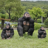 Statue de Famille de Gorilles en Résine Personnalisée, Grande Sculpture d'Animaux Sauvages en Résine pour Parc à Thème et Ornement de Musée