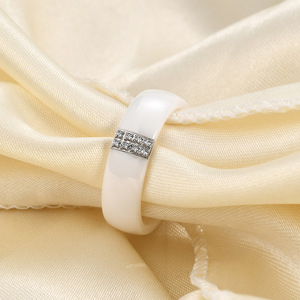 Anillo de Cerámica de 6 mm con Incrustaciones de Circonio, Anillo de Boda Unisex, Joyería Blanca y Negra - Product Image 3