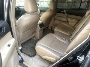 โตโยต้า ไฮแลนเดอร์ ปี 2009 เครื่องยนต์ 3.5 ลิตร V6 ขับเคลื่อนสี่ล้อ 7 ที่นั่ง SUV – รถ SUV มือสองญี่ปุ่นระดับพรีเมียม ขนาดใหญ่สำหรับครอบครัว ขับเคลื่อน 4 ล้อ เหมาะสำหรับผู้ซื้อจากทั่วโลก - Product Image 6