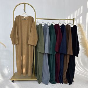 Abito Abaya Ispirato a Dubai per Primavera e Inverno, Moda Modesta in Morbido Cotone Pesante e Velluto a Coste, Eleganza Quotidiana - Product Image 2