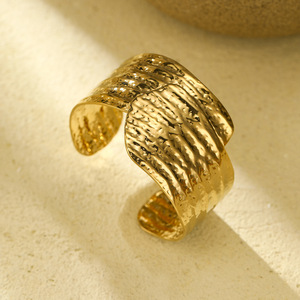 Thời Trang Mỹ thép không gỉ Bangles Thiết kế quyến rũ Vàng Xếp Li 18K unisex phóng đại Chunky có thể điều chỉnh <span class=keywords><strong>Cuff</strong></span> Vòng đeo tay - Product Image 3