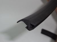 Joints d'étanchéité de pare-brise de fenêtre de bateau en caoutchouc de silicone EPDM personnalisés Fabrication de moulage de joints de bande