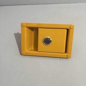 Serrure de porte latérale d'origine 74N8-52520 pour excavatrice Hyundai 210-7 320-7 360-7 370-7 450-7 - Product Image 2