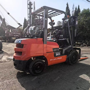 Montacargas Japonés Usado de Calidad de 2.5/3/4/5/7/10/15/16/25/30 Toneladas FGZN30 con Capacidad de 3 Toneladas CON GASÓLEO en Shanghái EN VENTA - Product Image 1