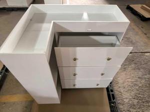 <span class=keywords><strong>Table</strong></span> à <span class=keywords><strong>langer</strong></span> d'angle moderne en bois blanc avec 5 tiroirs et 2 étagères ouvertes, gain de place, station de change <span class=keywords><strong>pour</strong></span> bébé, hôtel - Product Image 5