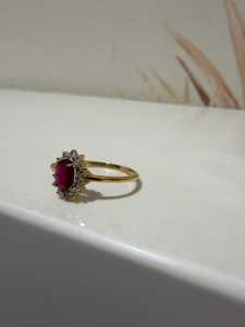 Bague en or massif 10K avec rubis ovale naturel de Birmanie couleur sang de pigeon et diamants, alliance délicate et élégante, cadeau de bijoux pour elle - Product Image 4