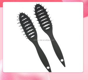 <span class=keywords><strong>Brosse</strong></span> à <span class=keywords><strong>cheveux</strong></span> incurvée pour hommes et femmes longue courte épaisse <span class=keywords><strong>cheveux</strong></span> secs ou humides sans statique et résistant à la chaleur <span class=keywords><strong>brosse</strong></span> à <span class=keywords><strong>cheveux</strong></span> évent - Product Image 1