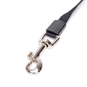 สายจูงสุนัขอัตโนมัติ สำหรับสุนัขน้ำหนักไม่เกิน 25 กิโลกรัม แบบยาว พร้อมระบบล็อค เหมาะสำหรับการพาสัตว์เลี้ยงเดินเล่นและควบคุม - Product Image 3