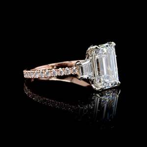 Anillo de Diamante Cultivado en Laboratorio con Corte Esmeralda, Oro de 14k, Joyería de Lujo para Mujer, RIZTA JEWELS, Diamantes Rellenos Color D, Anillo de Compromiso/Boda - Product Image 3