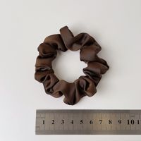 Accessoires capillaires personnalisés pour filles et femmes : Lot de chouchous et élastiques à cheveux, bandeaux élastiques en satin couleur Maillard tendance