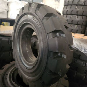 Neumático Sólido para Montacargas KUMATIRE KF504 de Vietnam, 6.00-9 y 8.25-15 — Neumático Industrial de Alta Resistencia para Carretillas Elevadoras - Product Image 1