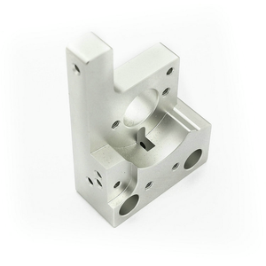 CNC Machined Aluminum Milling Block With Threaded Holes And Precision Bore - Product Image 2