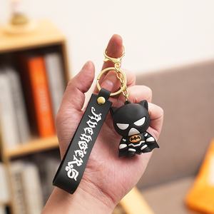 Porte-clés en PVC Spider-Man <span class=keywords><strong>Captain</strong></span> <span class=keywords><strong>America</strong></span> Iron Man Batman <span class=keywords><strong>Figurine</strong></span> de héros de dessin animé Cadeau d'affaires Ornement - Product Image 3