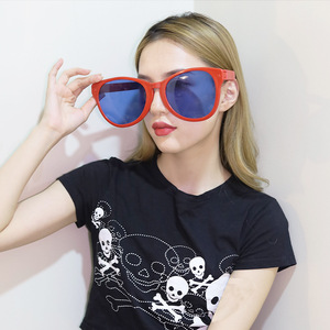 <span class=keywords><strong>Gafas</strong></span> <span class=keywords><strong>de</strong></span> <span class=keywords><strong>Sol</strong></span> Jumbo <span class=keywords><strong>de</strong></span> Fiesta HLC con Impresión <span class=keywords><strong>de</strong></span> Logotipo, Forma <span class=keywords><strong>de</strong></span> Corazón, Estrella y Redondas, para Disfraces, Carnaval, Cosplay - Product Image 5