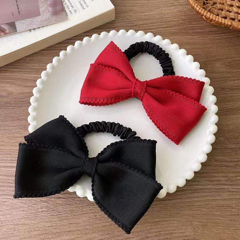 Black bow hair tie
