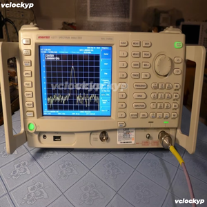 Analyseur de spectre Advantest U3771 9kHz – 31,8GHz avec référence opt.20 OCXO - Product Image 3