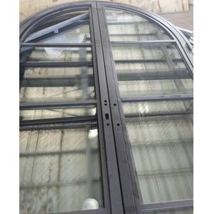 Puerta Francesa de Vidrio Forjado con Arco, de Acero Interno Curvo Personalizado <span class=keywords><strong>Alucasa</strong></span>, de Alta Calidad, en Negro Mate con Rejillas - Product Image 3