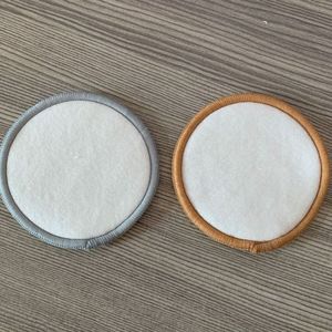 Tampon de coton en fibre de charbon de bambou cosmétique rond pour le visage de meilleure qualité Tampon <span class=keywords><strong>démaquillant</strong></span> réutilisable noir avec sac à linge - Product Image 5