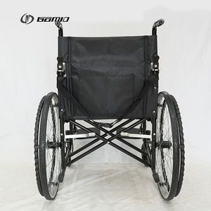 Silla <span class=keywords><strong>de</strong></span> Ruedas Manual Plegable Ligera y Portátil GOMID <span class=keywords><strong>de</strong></span> 24 Pulgadas, Andador y Rollator Económico para Fisioterapia y Cuidado <span class=keywords><strong>de</strong></span> la Salud para Personas con Discapacidad - Product Image 3