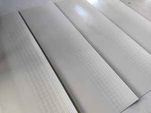 أغطية درج مطاطية عالية الجودة مضادة للانزلاق مصنوعة من المطاط الطبيعي مع نتوءات - Product Image 2