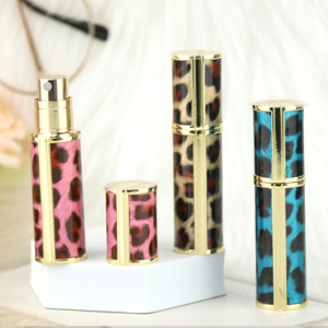 Пустые круглые пластиковые стеклянные бутылки с распылителем - Product Image 3