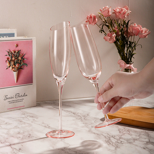 Flûtes <span class=keywords><strong>à</strong></span> <span class=keywords><strong>champagne</strong></span> en verre rose avec Logo <span class=keywords><strong>personnalisé</strong></span>, vente en gros, pour <span class=keywords><strong>mariage</strong></span> - Product Image 4