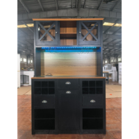 Meuble bar noir moderne avec éclairage LED, prises électriques, portes en acrylique, rangement pour vin, buffet de bar à café pour la maison