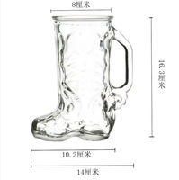 Au-delà des cadeaux personnalisés 500ml tasse en verre de bière transparente ornement de noël sublimation en relief tasse en forme de botte avec poignées
