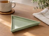 Plat à sauce triangulaire vert 8,2 cm, 45 % porcelaine fine émaillée, assiette à trempette géométrique en céramique