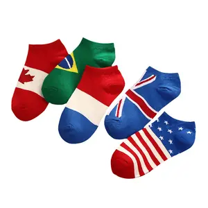 Meias de poliéster baratas com logotipo personalizado direto da fábrica para futebol 3D, meias esportivas para o campo, bandeira da Itália, unissex