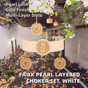 Parure de bijoux plaqué or en alliage avec perles artificielles, collier ras-du-cou multicouche en cristal et Kundan, boucles d'oreilles et Mang Tikka – Blanc, idéal pour mariage et fête - Product Image 2