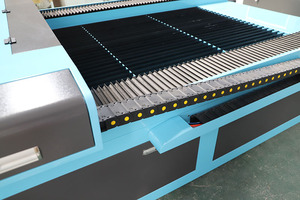 Máquina fraccionada de láser CO2 1325 CO2 Hecho en China Tubo láser EFR y Ruida - Product Image 4