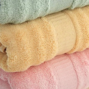 Juego de Tres <span class=keywords><strong>Toallas</strong></span> de Baño de Bambú de Alta <span class=keywords><strong>Calidad</strong></span>, Toalla Natural Súper Absorbente para Baño - Product Image 4